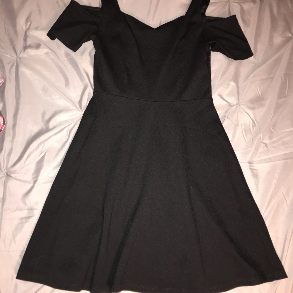 PLAIN BLACK DRESS